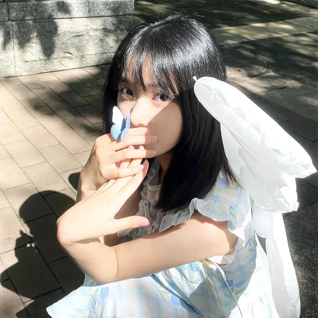 持摄像机的人